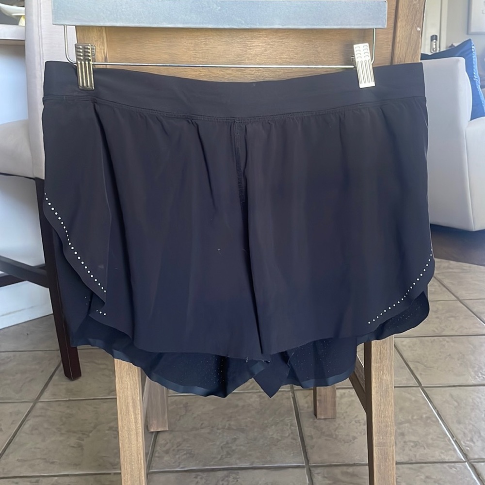 LULULEMON: Find Your Pace Shorts